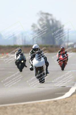 media/Sep-20-2025-TrackDaz (Sat) [[27f0cde673]]/B Group/220pm (Turn 9)/